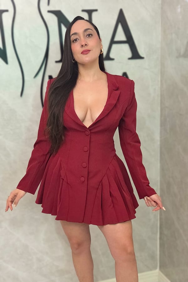 Vestido de Fiesta corto mangas largas talles XS a L (único color Bordó)